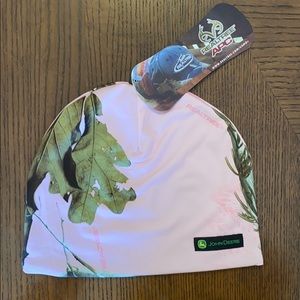 Realtree women’s John Deere hat